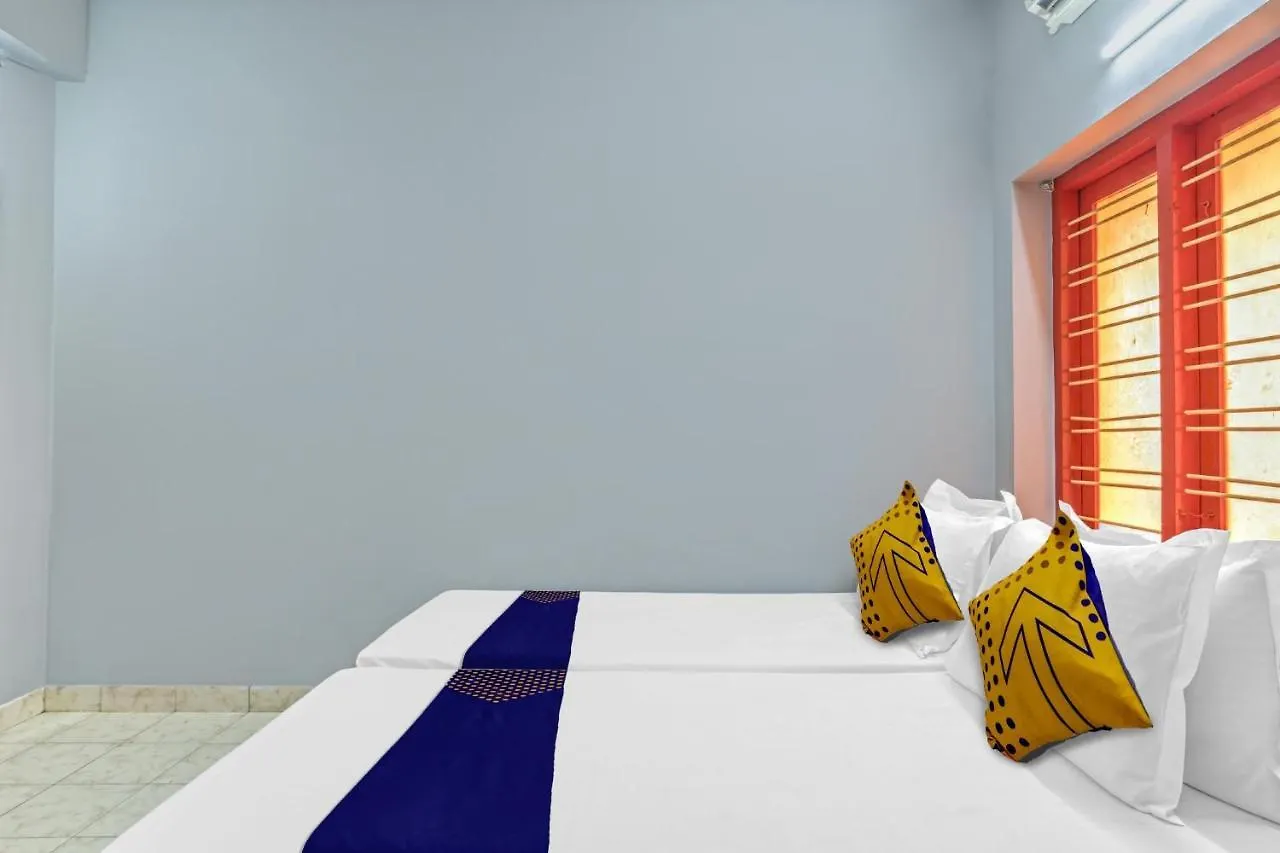 Hotel Spot On Kkp Tourist Home Thiruvananthapuram