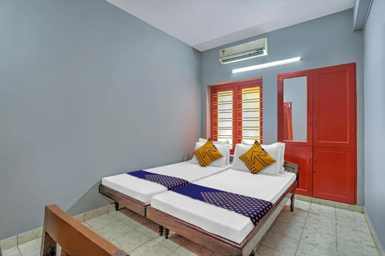 Hotel Spot On Kkp Tourist Home Thiruvananthapuram